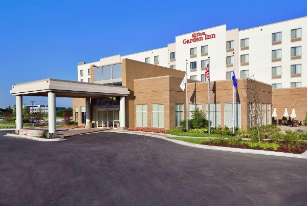 Hilton Garden Inn Lake Forest Main image